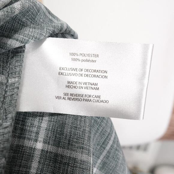 Orvis Shirt Mens L Gray Plaid Short Sleeve Button Polyester Outdoors - Picture 8 of 9